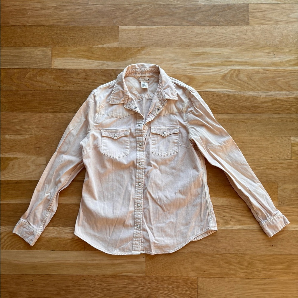Levi’s Jean Light Pink Button-Up Shirt